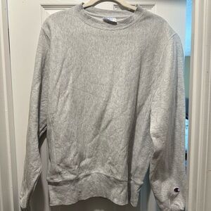 Champion Men's Light Gray Crewneck Sweater